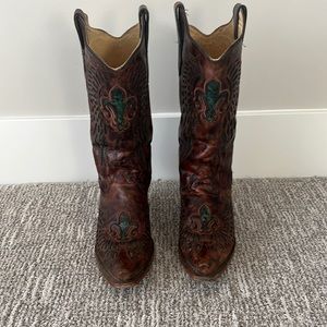 Corral Western Boots with fleur-de-lis and wings